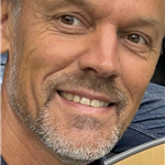 Mattias B